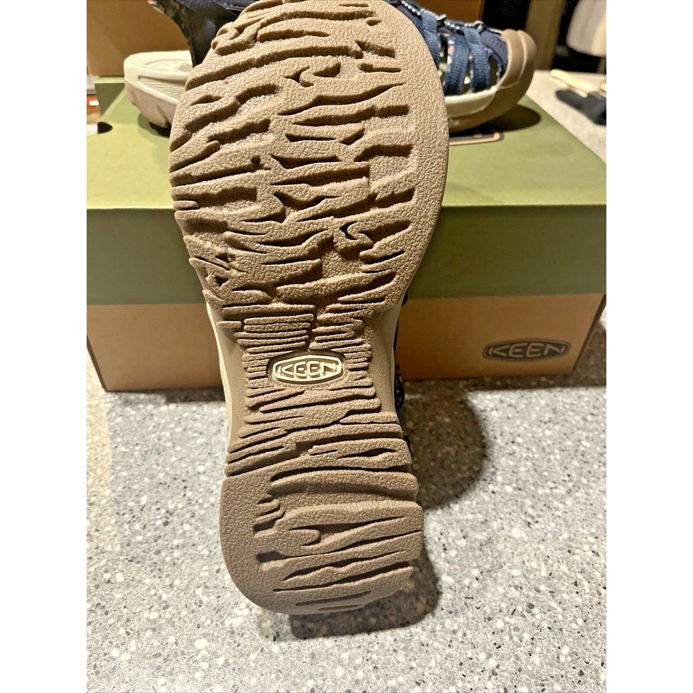 KEEN - Woman's Sandals Whisper Size 7. New In Box - Picture 8 of 13
